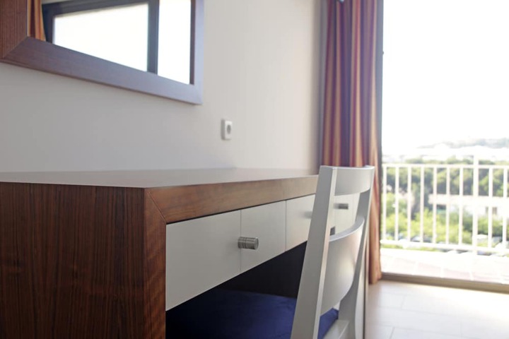 Room 20 of 76