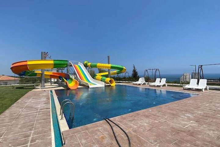 Pool 14 of 19