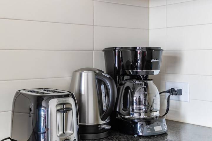 Breakfast/Coffee Service 256 of 317