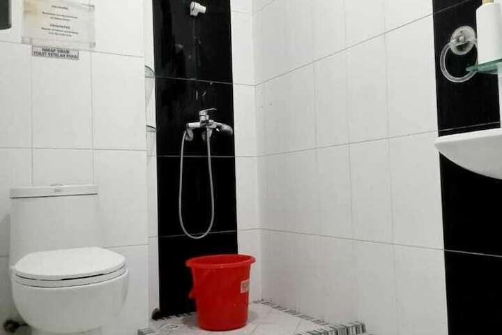 Room 19 of 21