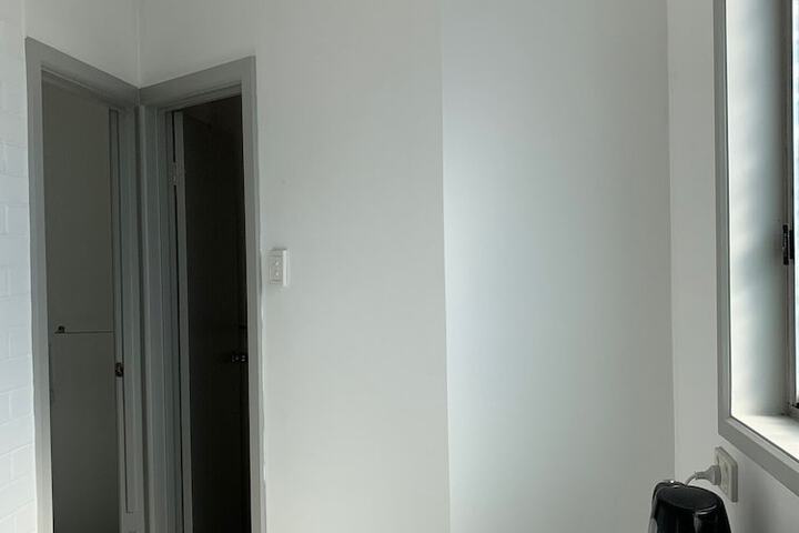 Room 11 of 50
