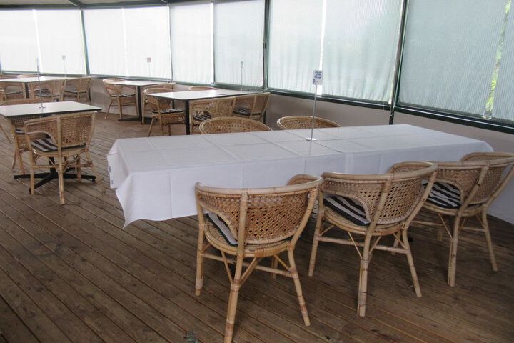 Dining 40 of 89