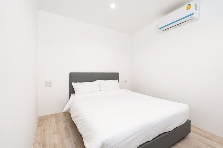 Room 15 of 60