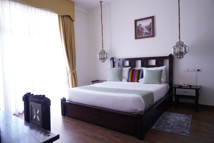Room 4 of 24