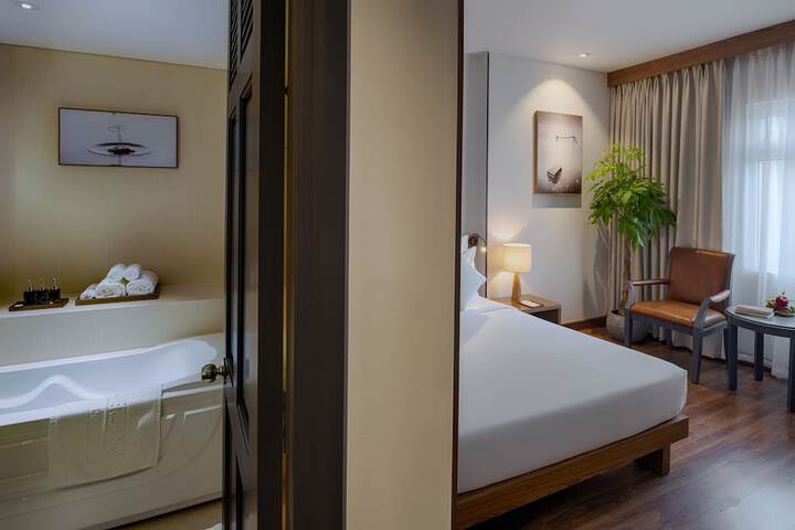 Room 13 of 56