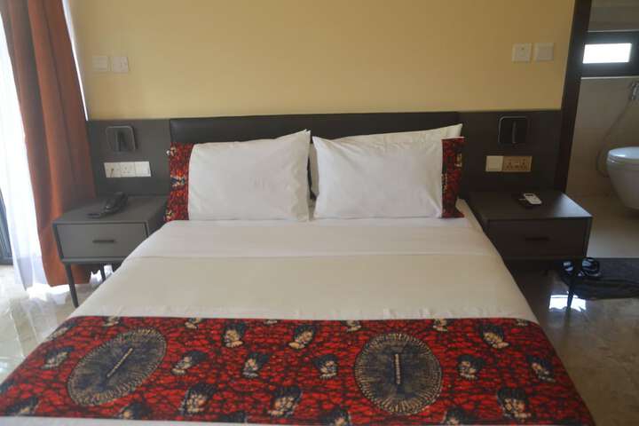 Room 17 of 31