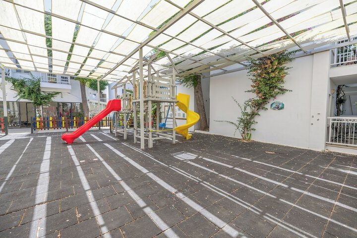 Children's play area - outdoor