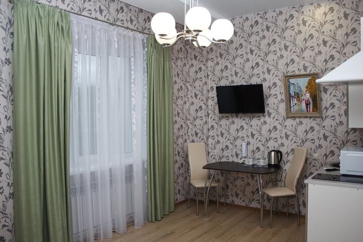 Room 42 of 101