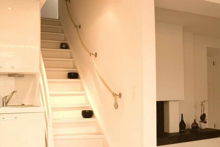 Room 4 of 30