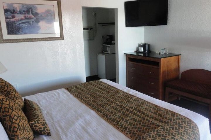 Room 21 of 24