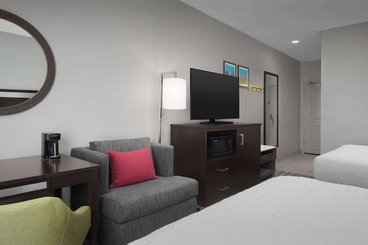 Room 10 of 35