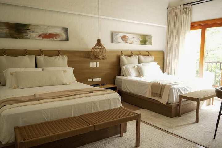 Room 8 of 26