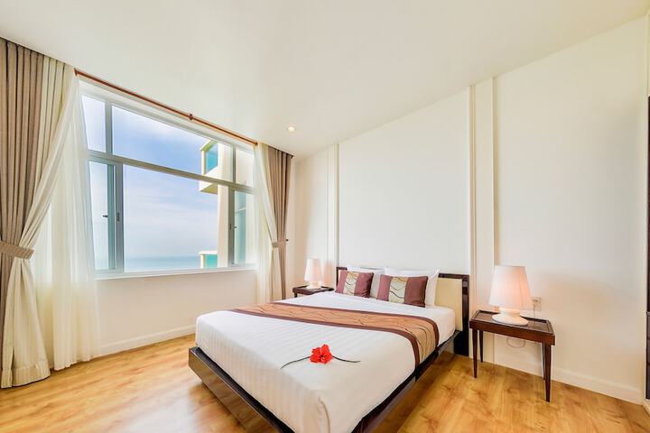 Room 12 of 70