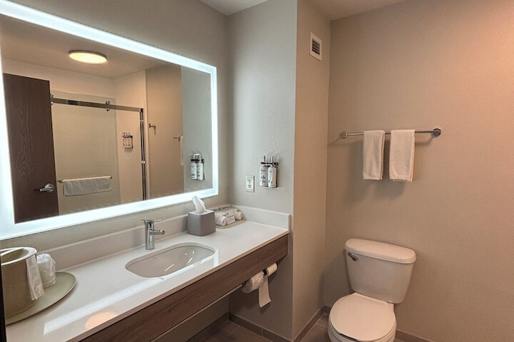 Room 60 of 107