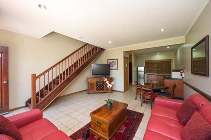 Room 9 of 24