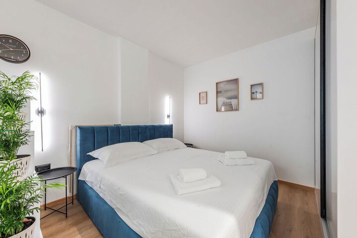 Room 26 of 28