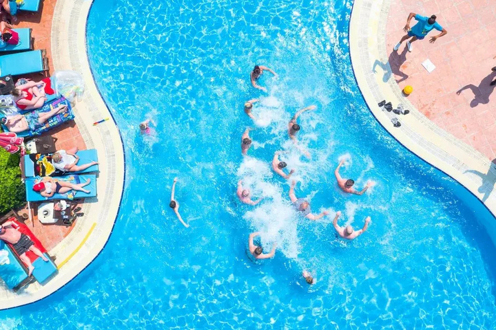 Pool 12 of 20