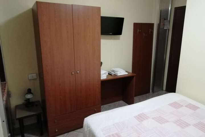 Room 14 of 46