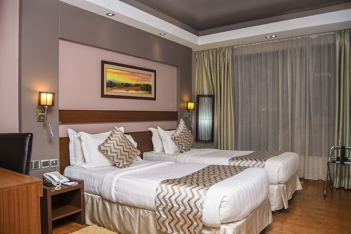 Room 21 of 69