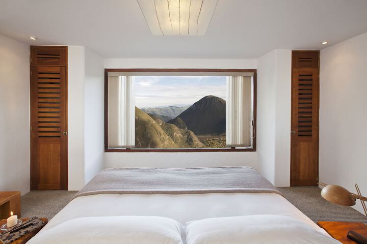 Room 5 of 32