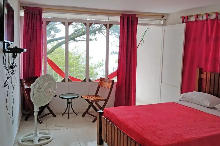 Room 5 of 13