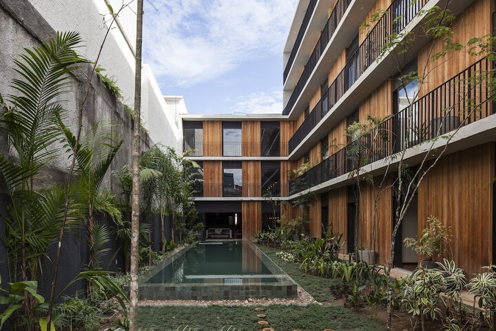 Hotel 53 of 56