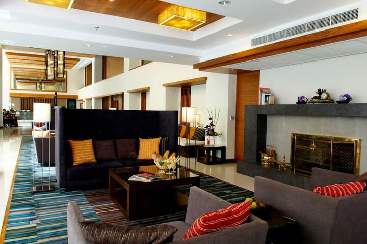 Hotel Lobby