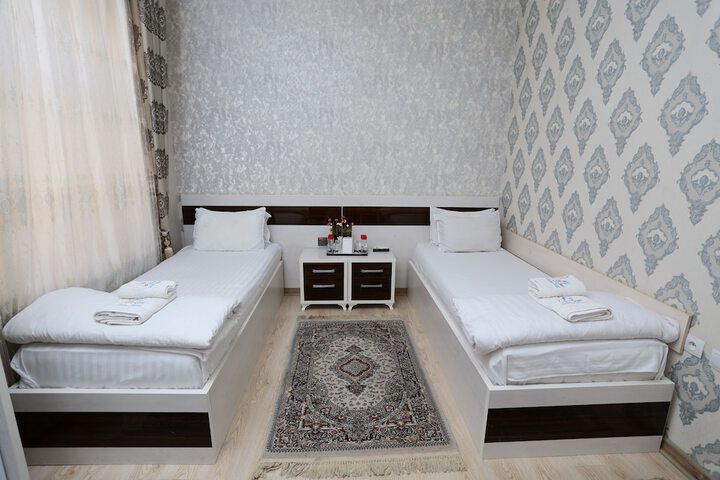 Room 9 of 23