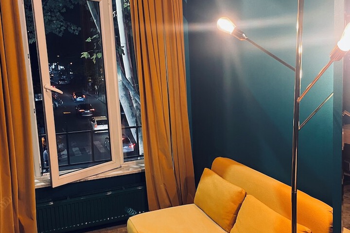 Room 12 of 116