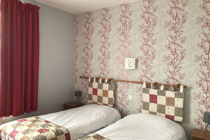 Room 7 of 24