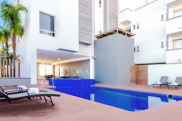 Pool 66 of 166