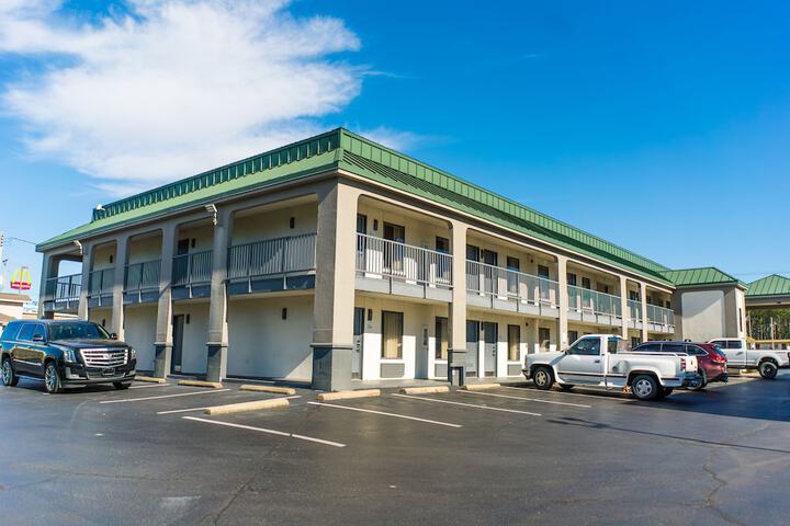 Hotel 65 of 68
