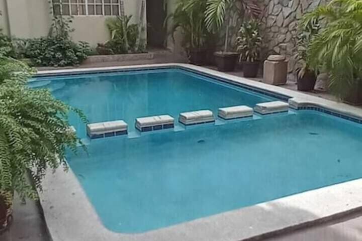 Pool 8 of 14