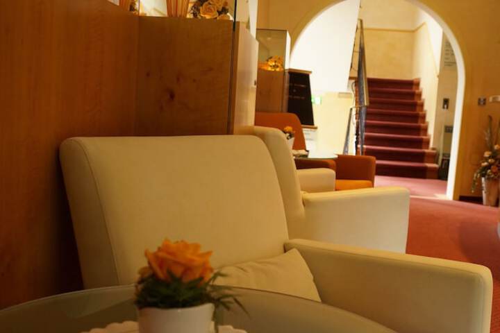 Hotel Interior 4 of 27