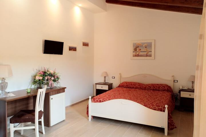Room 20 of 97