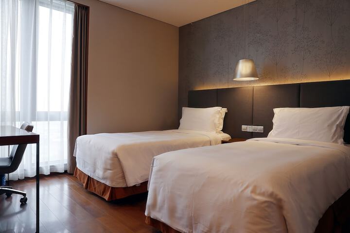 Room 26 of 68