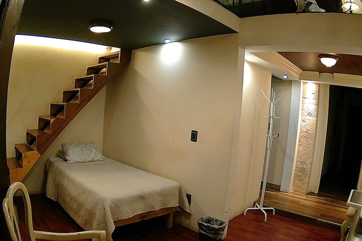 Room 54 of 152
