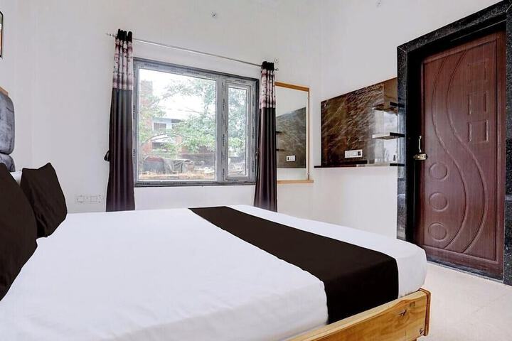 Room 14 of 35