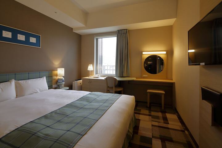 Room 10 of 45