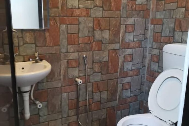Room 18 of 26