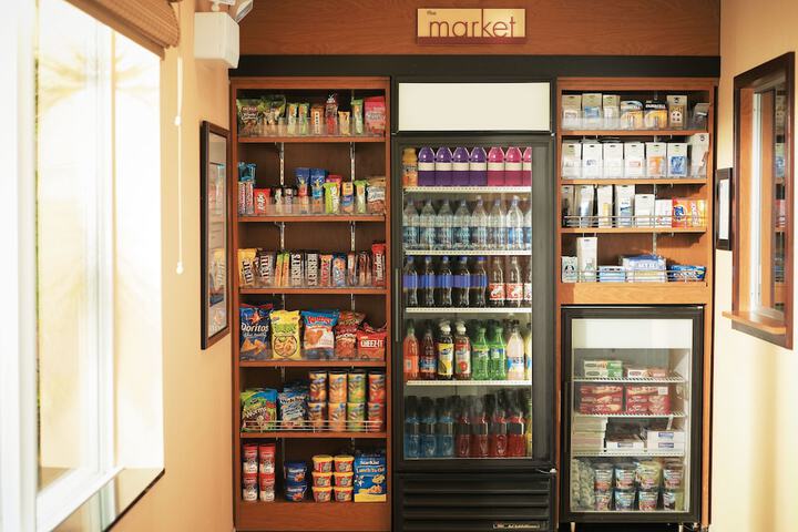 Snack bar