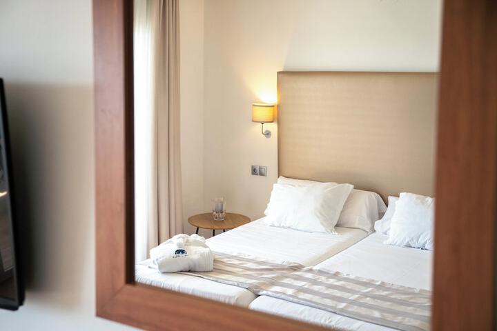 Room 38 of 127
