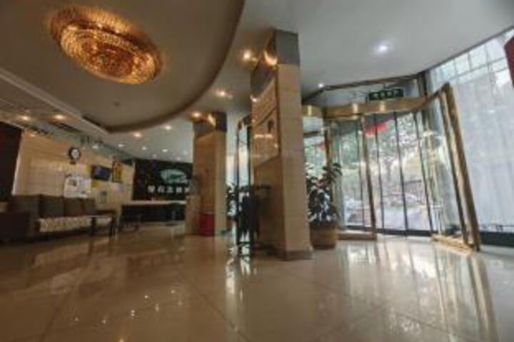 Yicheng Hotel
