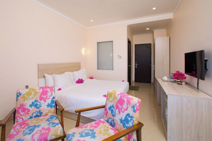 Room 43 of 117