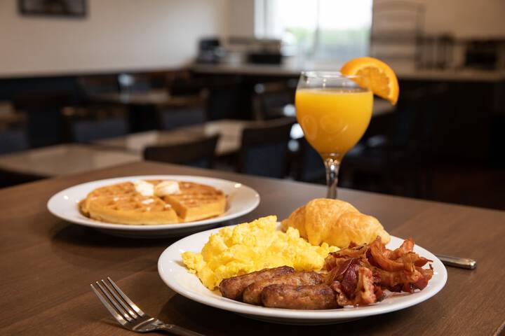 Breakfast/Coffee Service 95 of 119