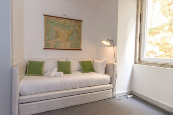 Room 14 of 17