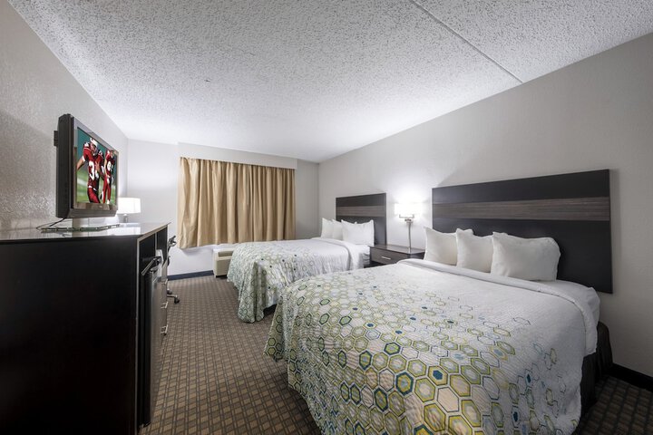 Room 18 of 43