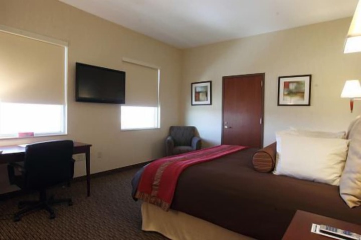 Room 5 of 12
