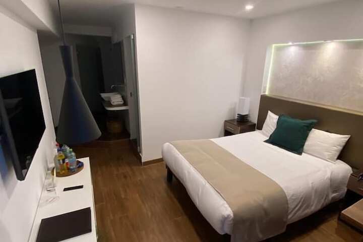 Room 11 of 58