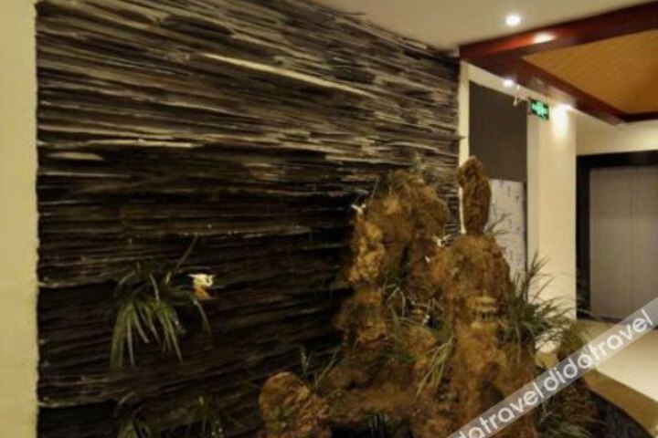 Anna Hotel